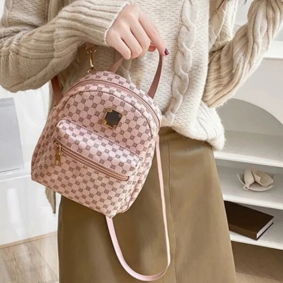 Barbiecore Pink Women’s Cute Backpack With Adjustable Strap Polka Dot Style NWT - Picture 3 of 8